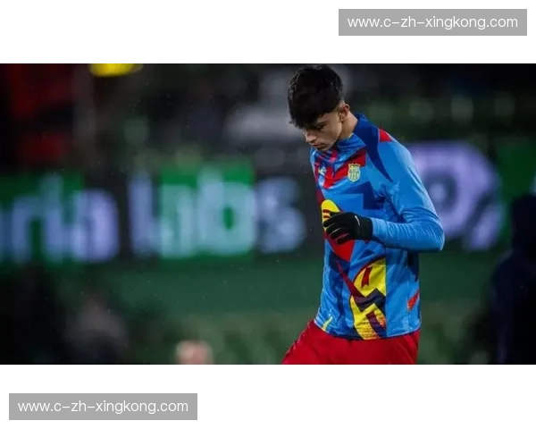 贝尔纳尔单后腰位置发挥稳健 德容伤缺影响得到弥补 贝尔纳尔单后腰位置发挥稳健 德容伤缺影响得到弥补